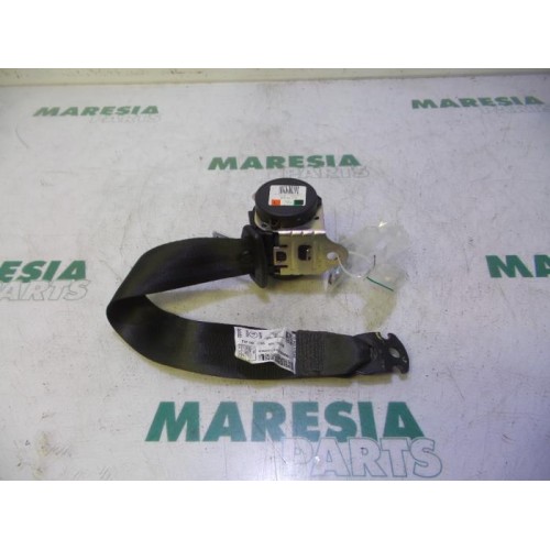 Fiat - Punto - Rear seatbelt, left