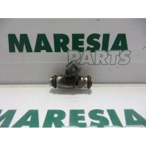 Renault - Megane Scenic - Injector (petrol injection)
