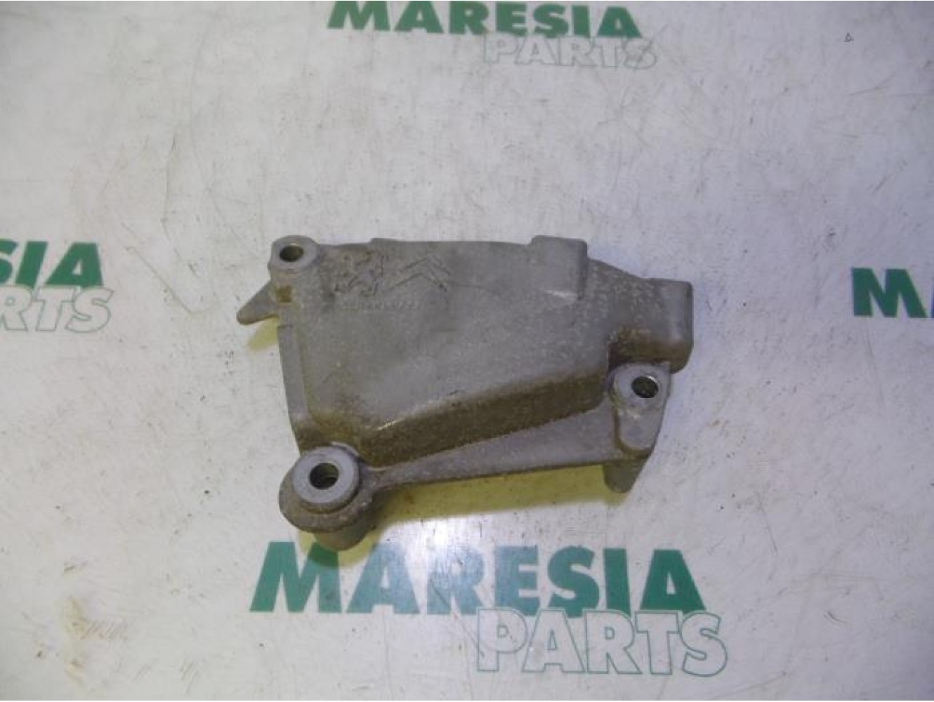 Citroen - C3 - Engine mount