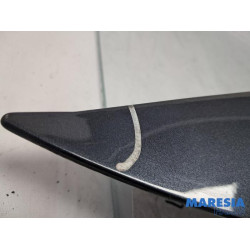 Renault - Laguna - Kotflügel rechts vorne
