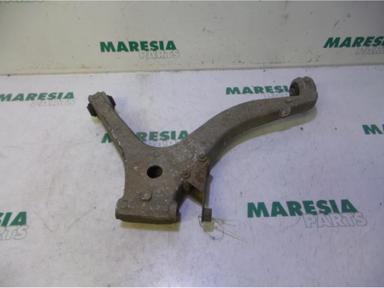 Alfa Romeo - 166 - Querlenker links hinten