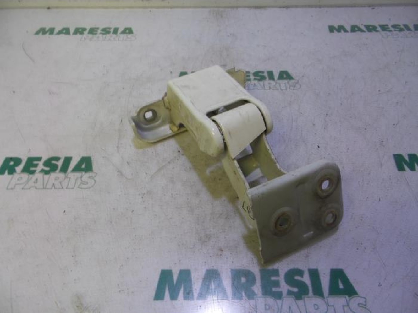Fiat - Scudo - Rear door hinge, left