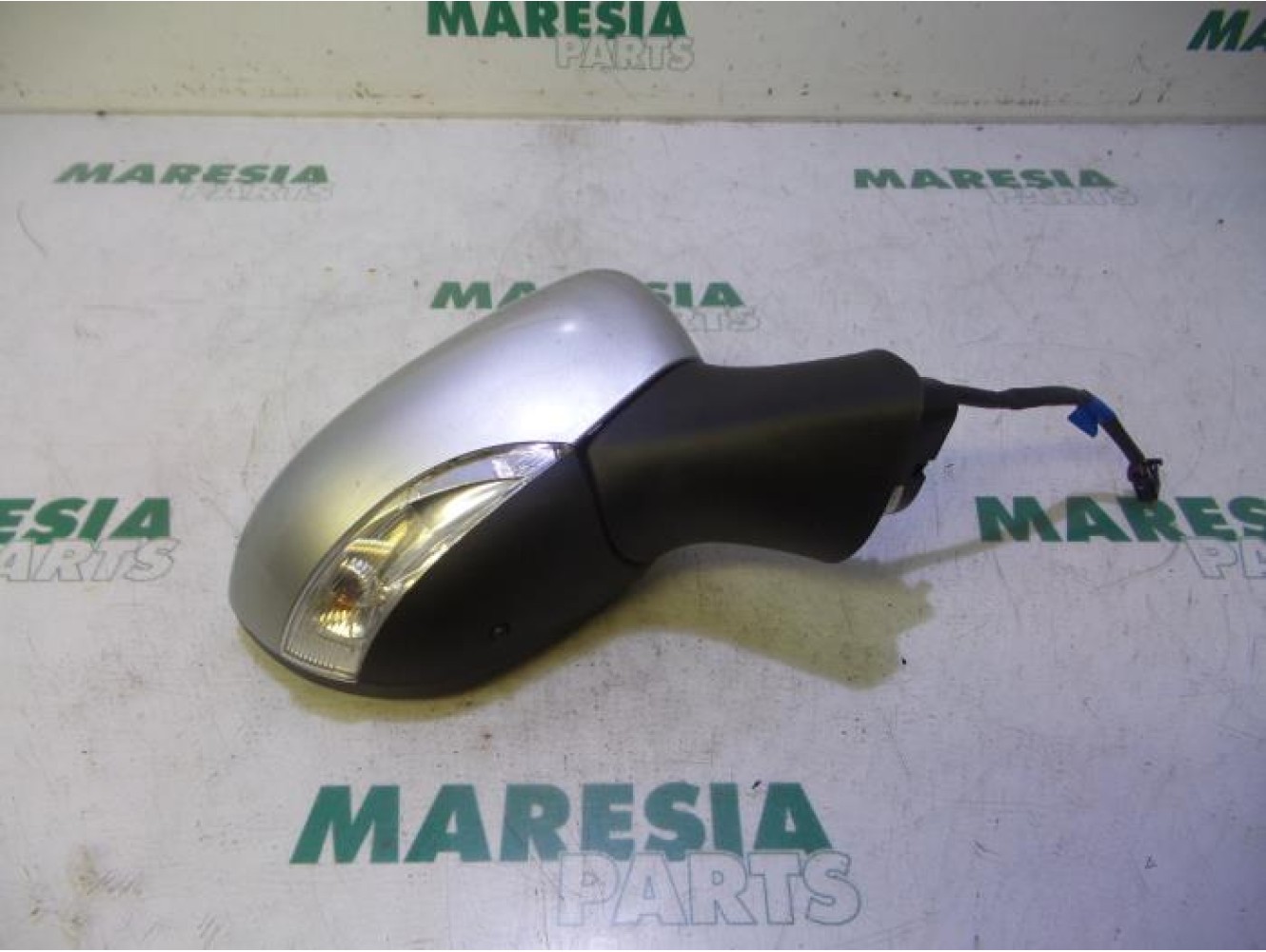 Renault - Clio - Wing mirror, right