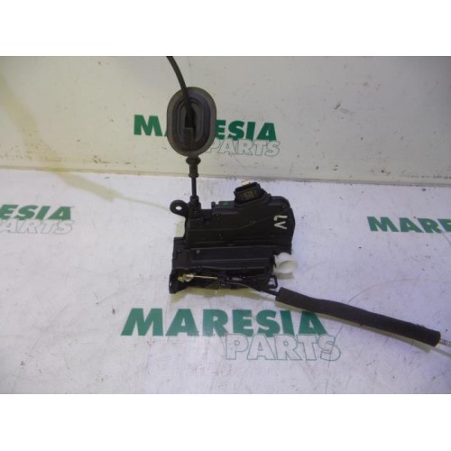 Renault - Clio - Door lock mechanism 4-door, front left