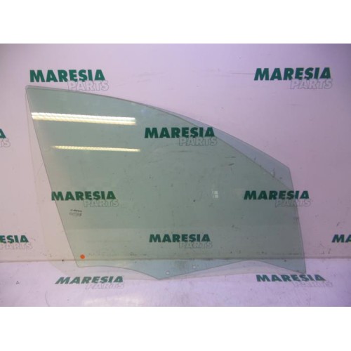 Renault - Clio - Door window 4-door, front right