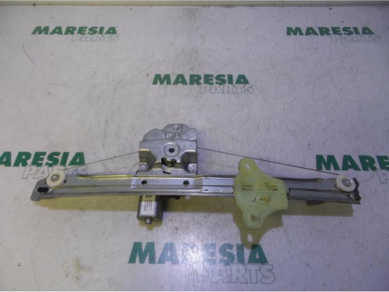 Renault - Clio - Window mechanism 4-door, front right