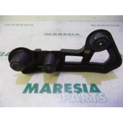 Renault - Clio - Rear bumper frame