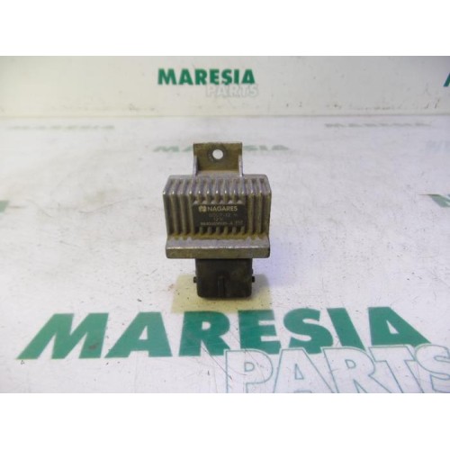 Renault - Laguna - Glow plug relay