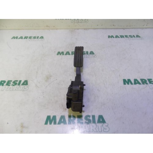Renault - Laguna - Throttle pedal position sensor
