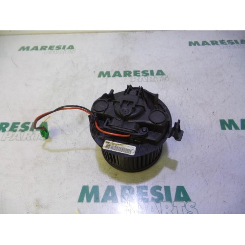Renault - Megane - Heating and ventilation fan motor