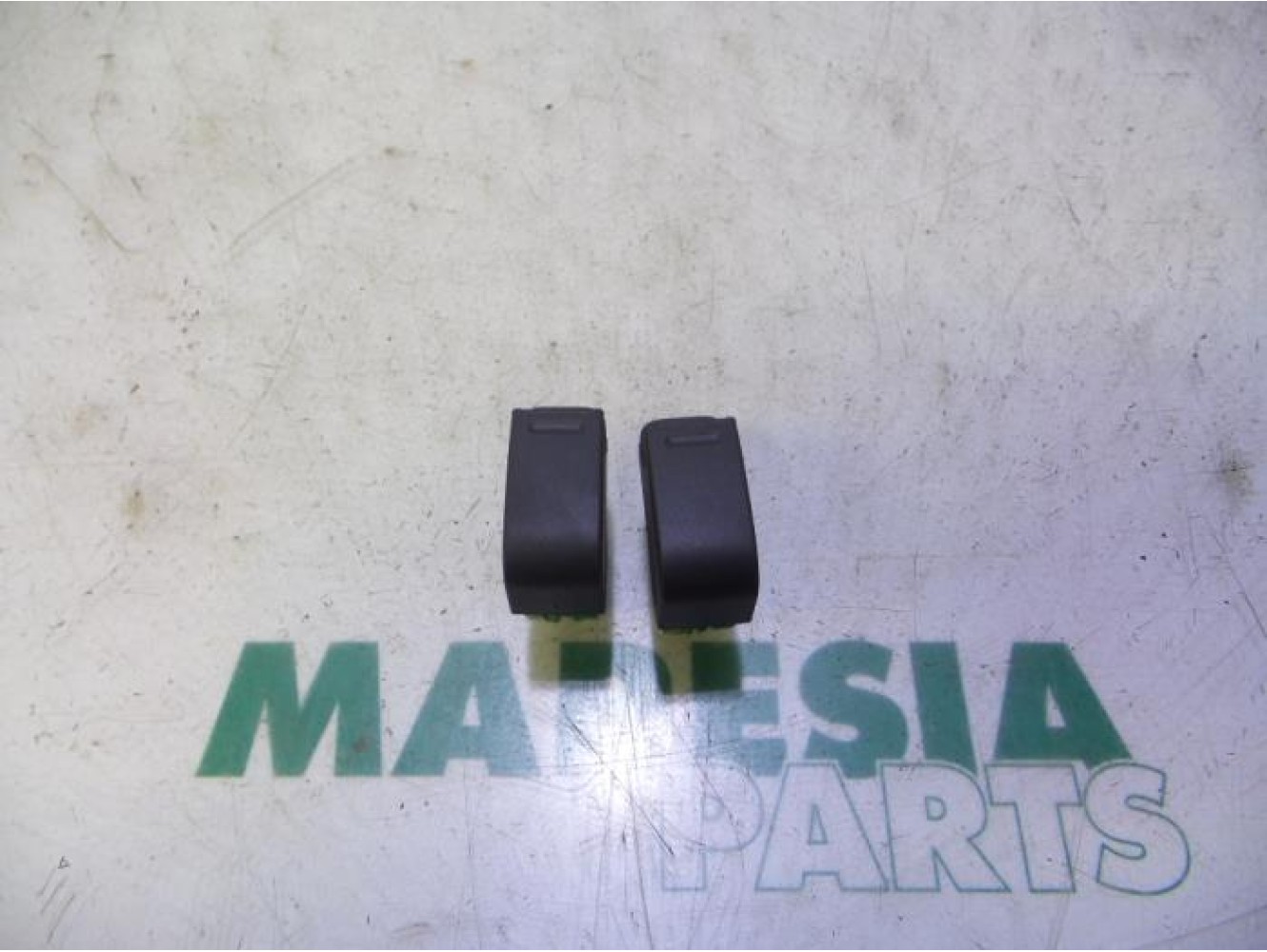 Citroen - C1 - Multi-functional window switch