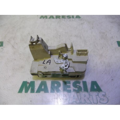 Peugeot - 307 - Rear door lock mechanism 4-door, left