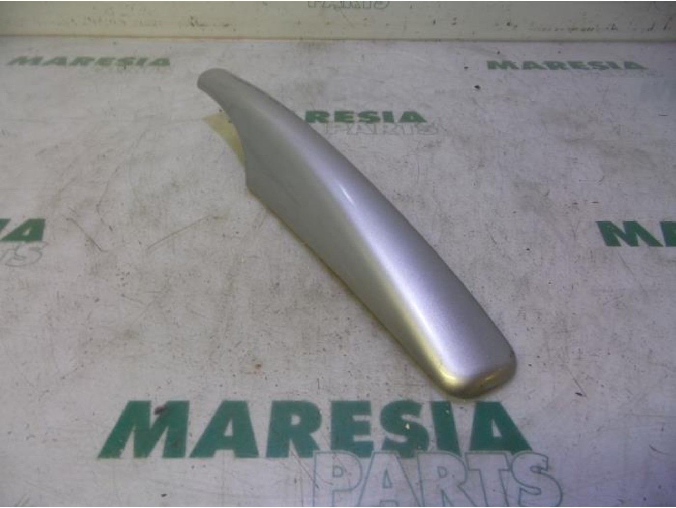 Peugeot - 307 - Rail de toit droit
