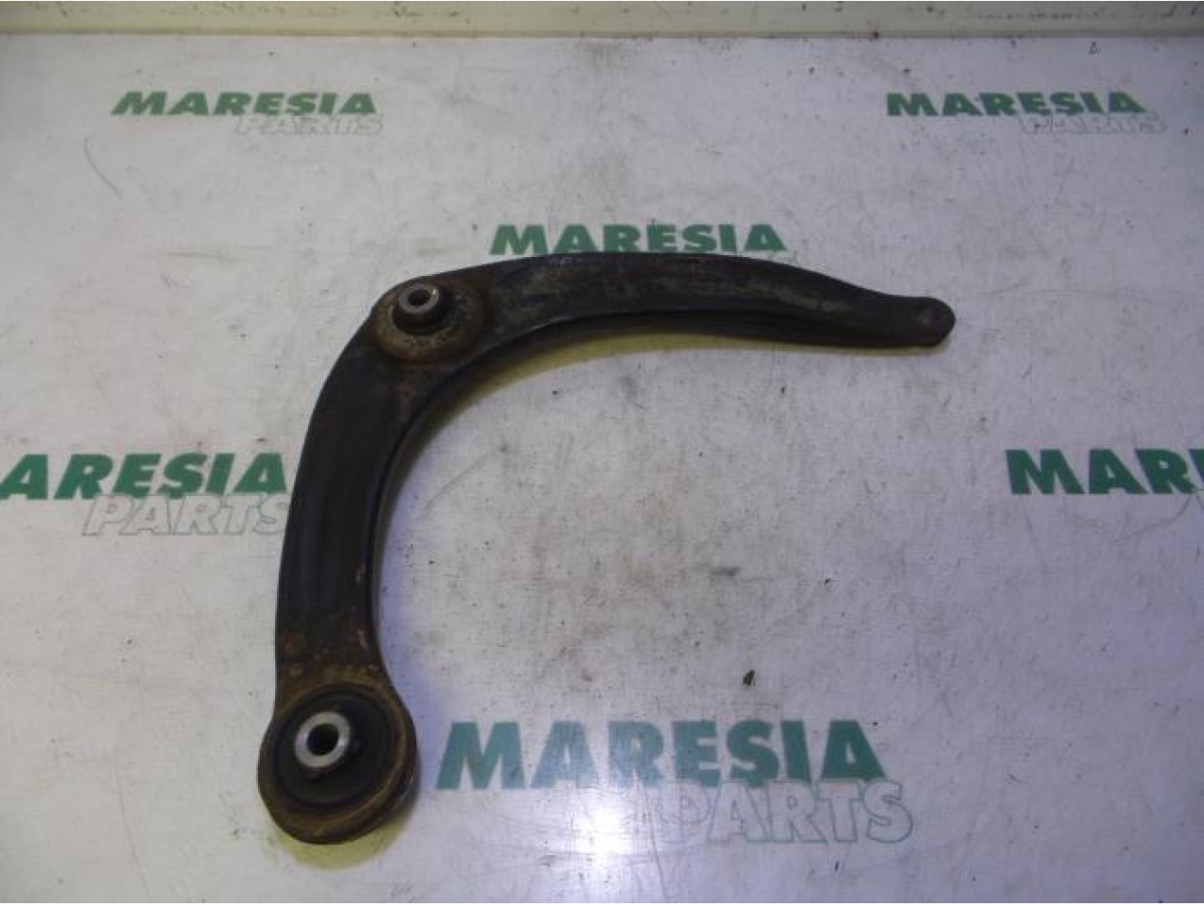 Peugeot - 307 - Front lower wishbone, right