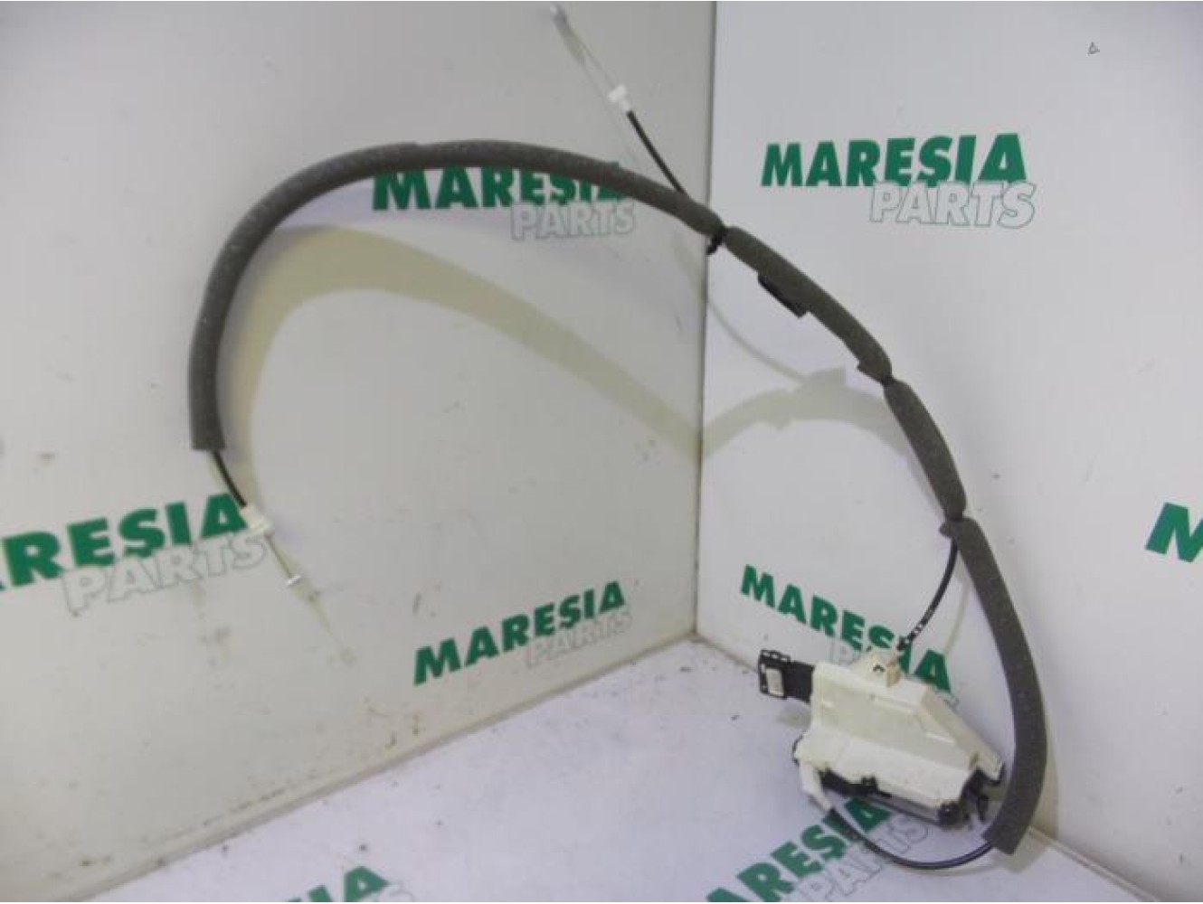 Citroen - Berlingo - Sliding door lock mechanism, left