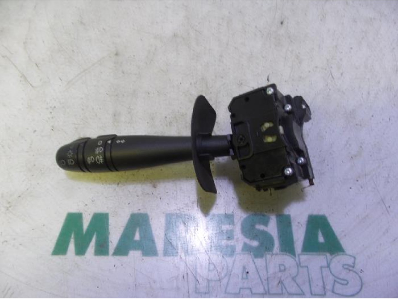 Renault - Megane Scenic - Indicator switch