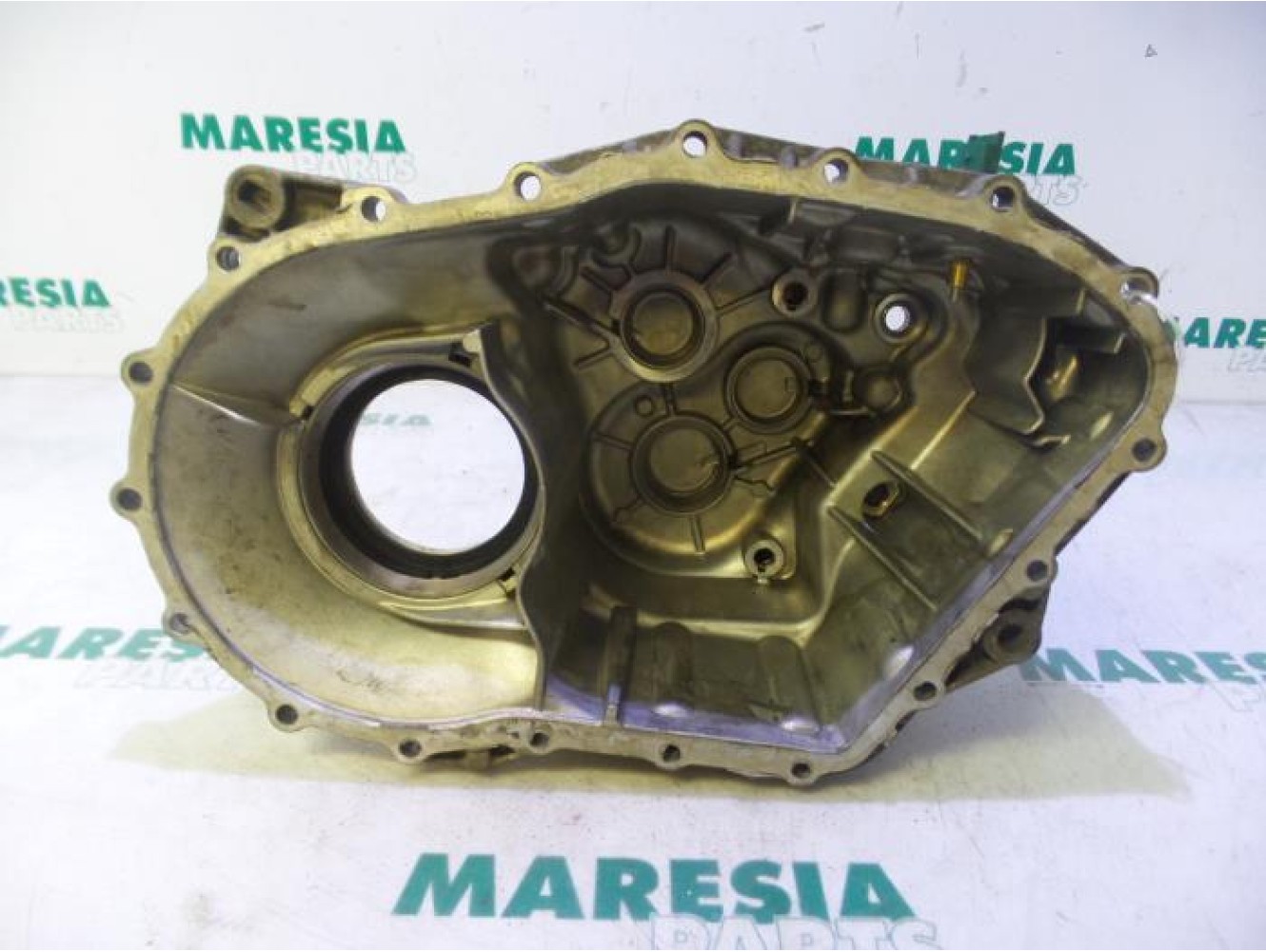 Renault - Laguna - Gearbox casing