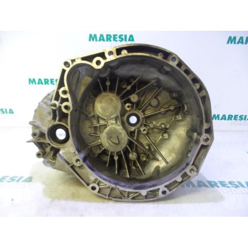Renault - Laguna - Gearbox casing