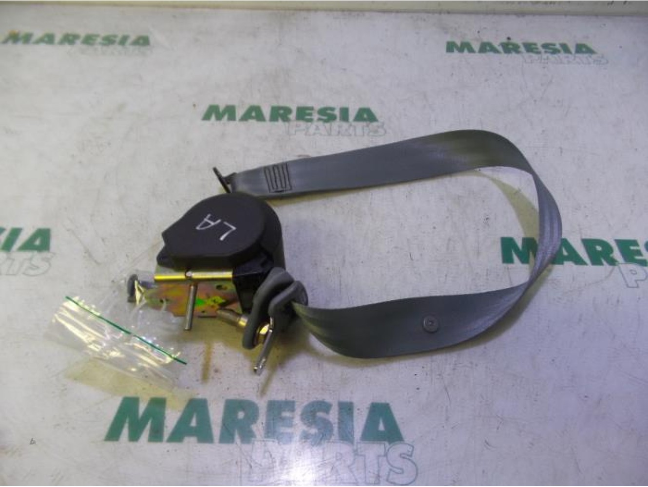 Renault - Twingo - Sicherheitsgurt links hinten