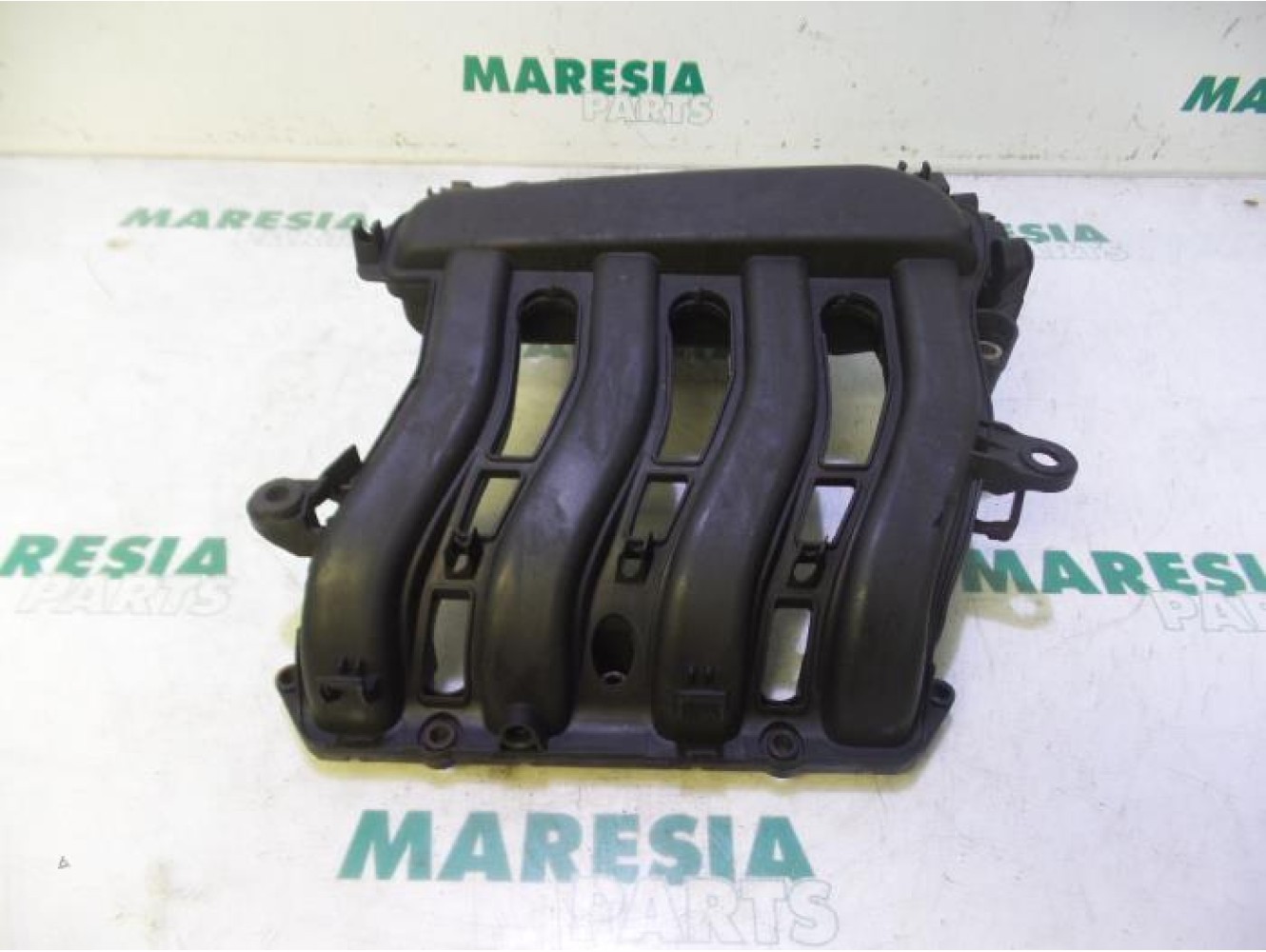 Renault - Megane Scenic - Intake manifold