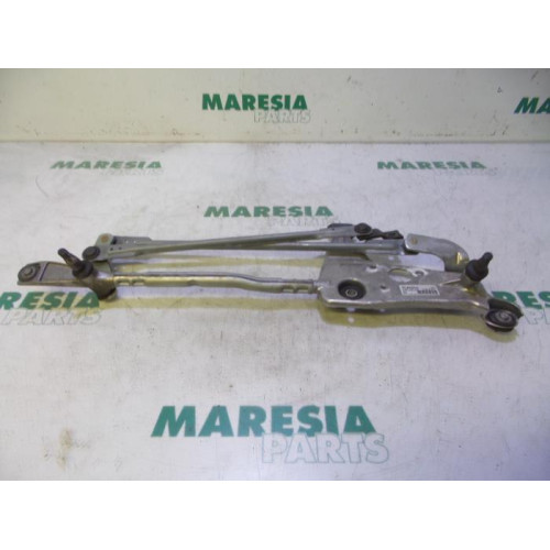 Peugeot - 308 - Wiper mechanism