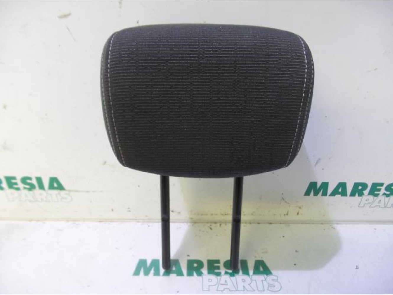 Renault - Laguna - Headrest