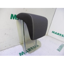 Fiat - Punto - Headrest