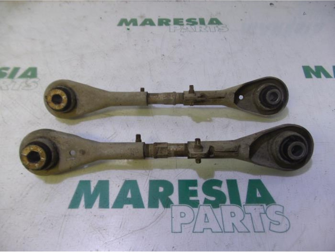 Citroen - C5 - Anti-roll bar guide