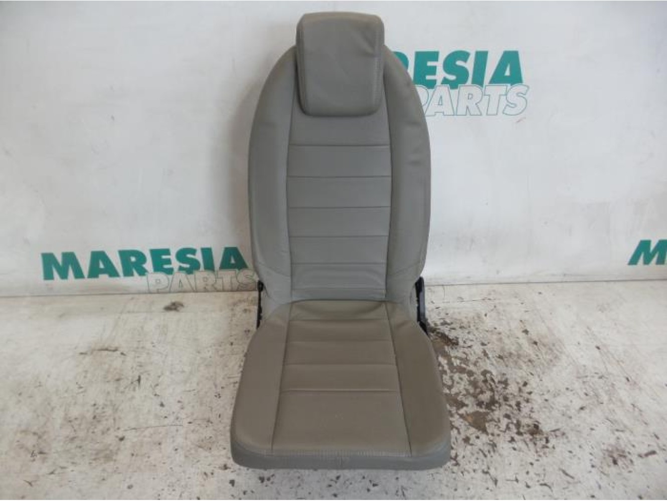 Renault - Grand Scenic - Rear seat