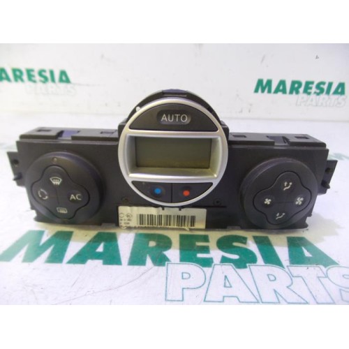 Renault - Grand Scenic - Heater control panel