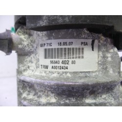 Citroen - C4 Picasso - Pompe direction assistée
