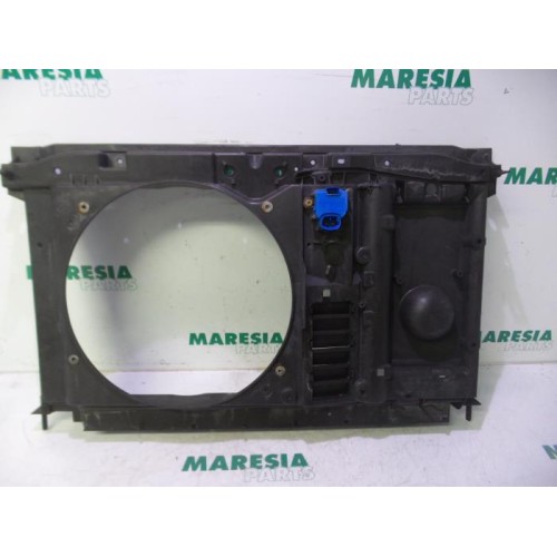 Citroen - C4 Picasso - Front panel