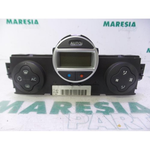 Renault - Megane Scenic - Heater control panel