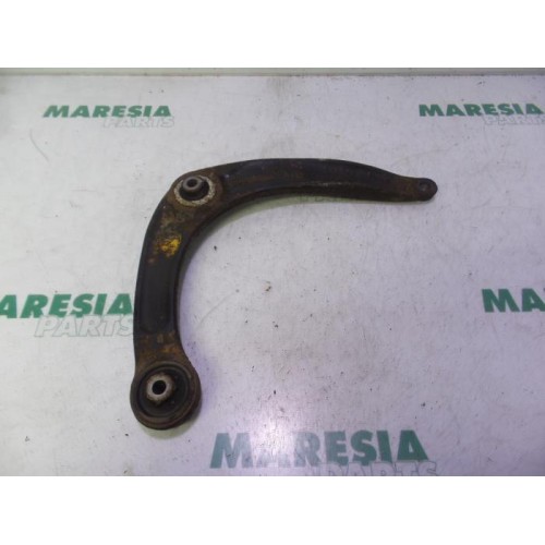 Citroen - C4 Picasso - Front lower wishbone, right