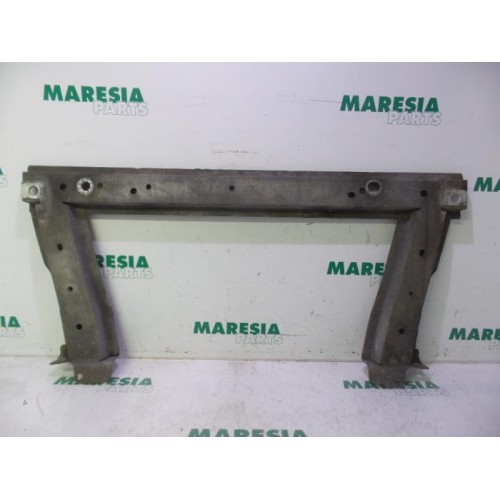 Renault - Megane Scenic - Radiator bar