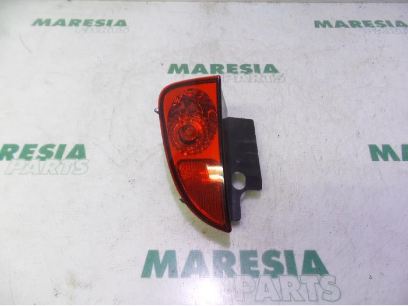 Renault - Espace - Rear fog light