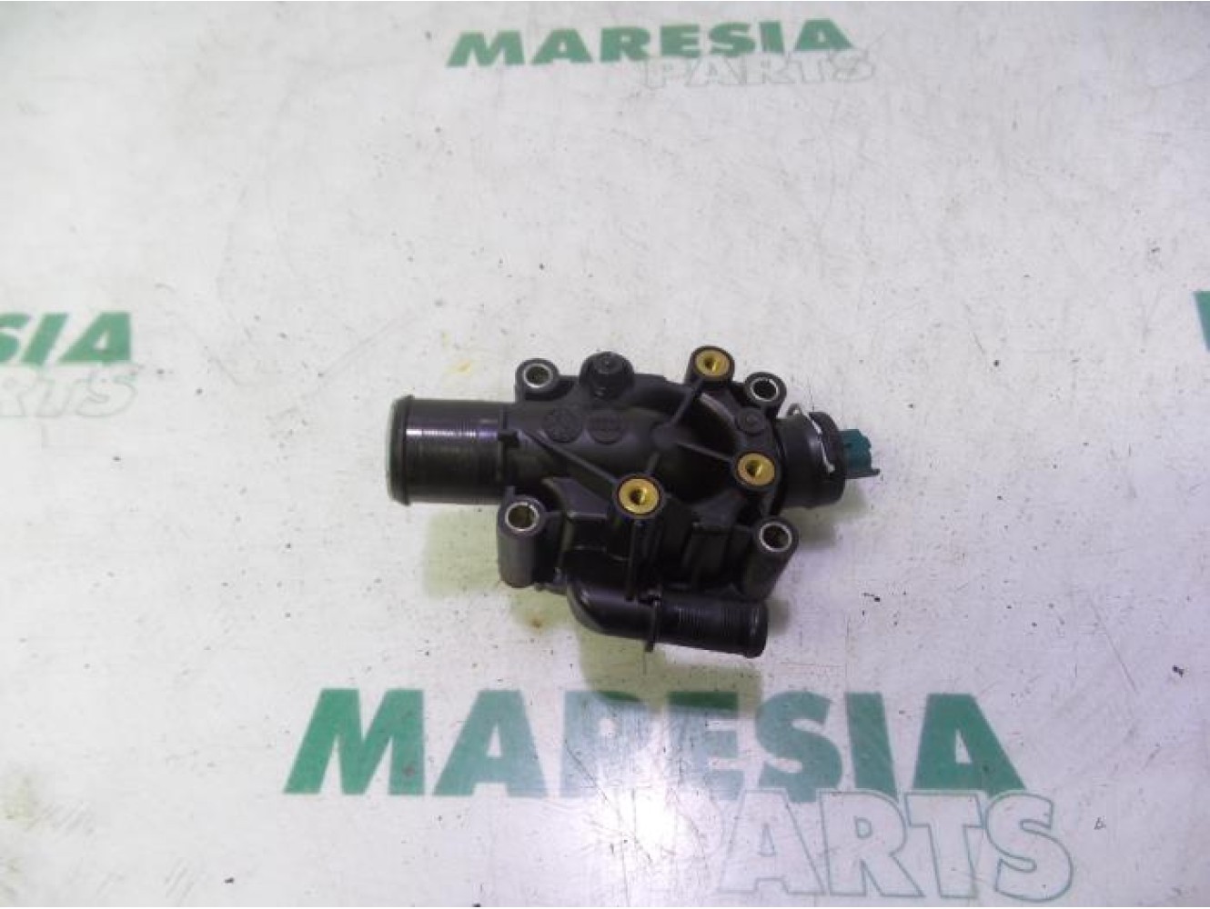 Peugeot - 206 - Boîtier thermostat