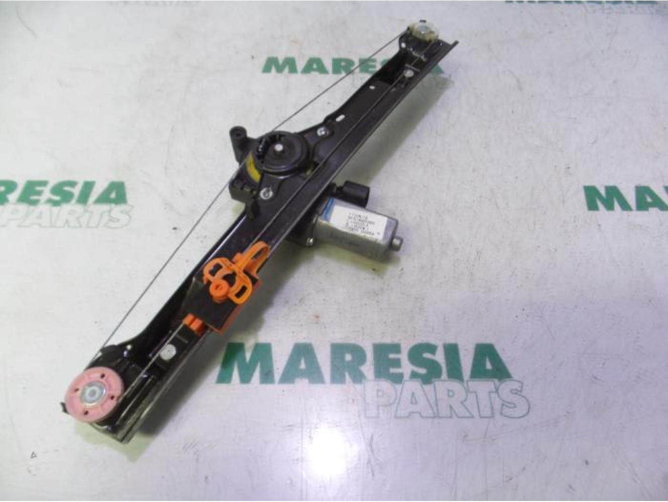 Fiat - Punto - Window mechanism 4-door, front left