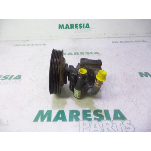 Alfa Romeo - 147 - Power steering pump