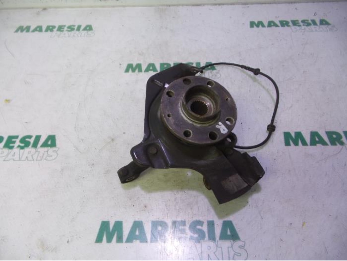 Fiat - Punto - Knuckle, front right