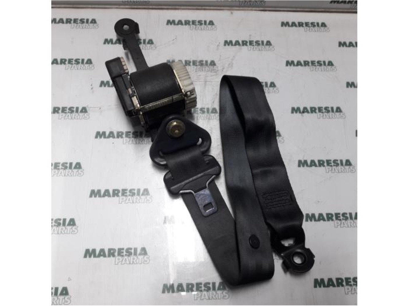 Renault - Clio - Front seatbelt, right