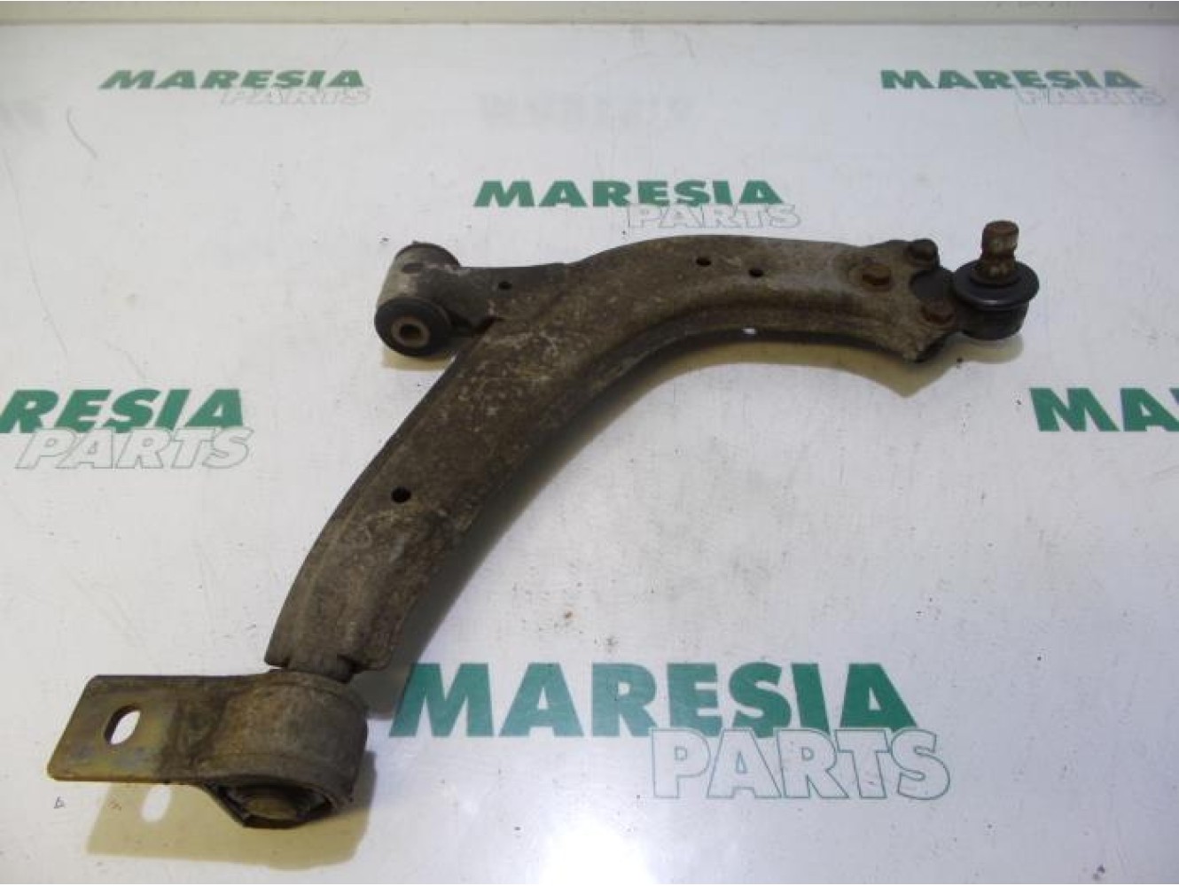 Citroen - Berlingo - Front lower wishbone, right