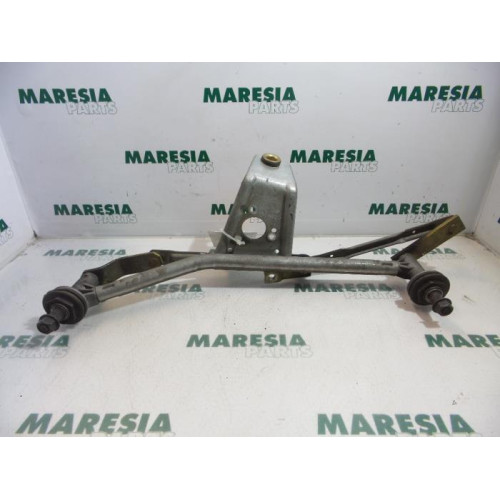 Peugeot - 206 - Wiper mechanism