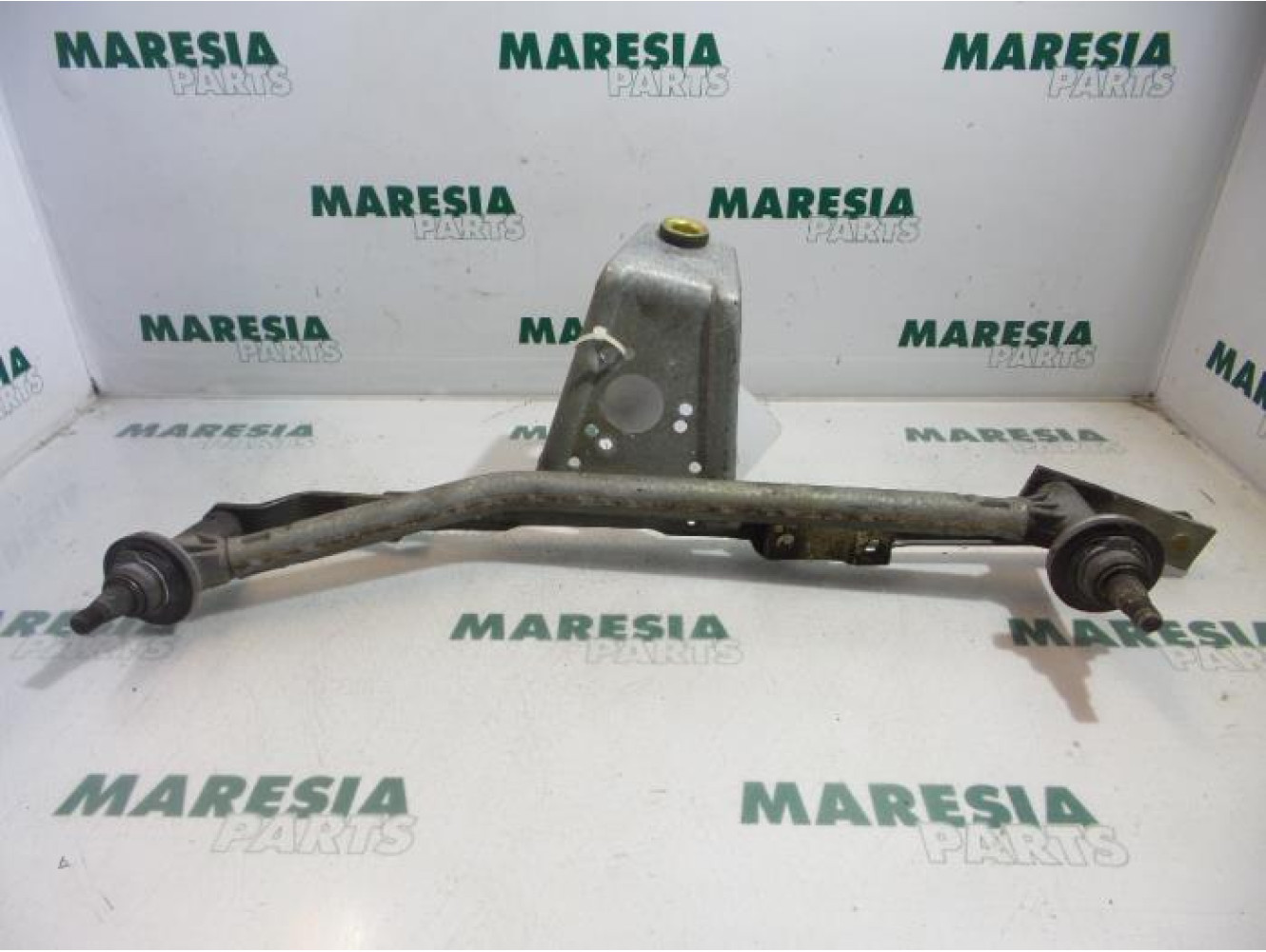 Peugeot - 206 - Wiper mechanism