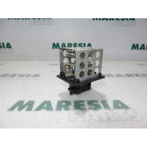 Peugeot - 206 - Heater resistor