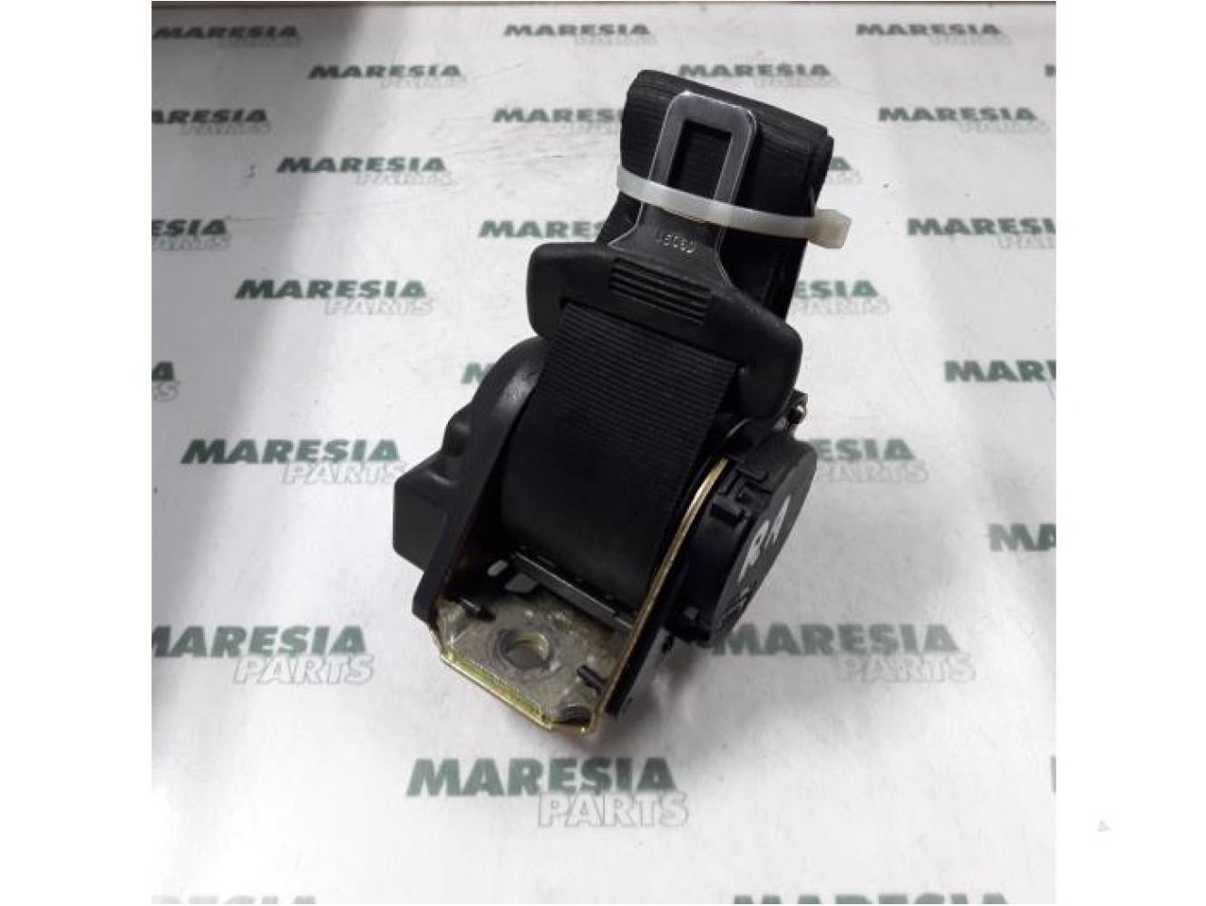 Alfa Romeo - 166 - Rear seatbelt, right