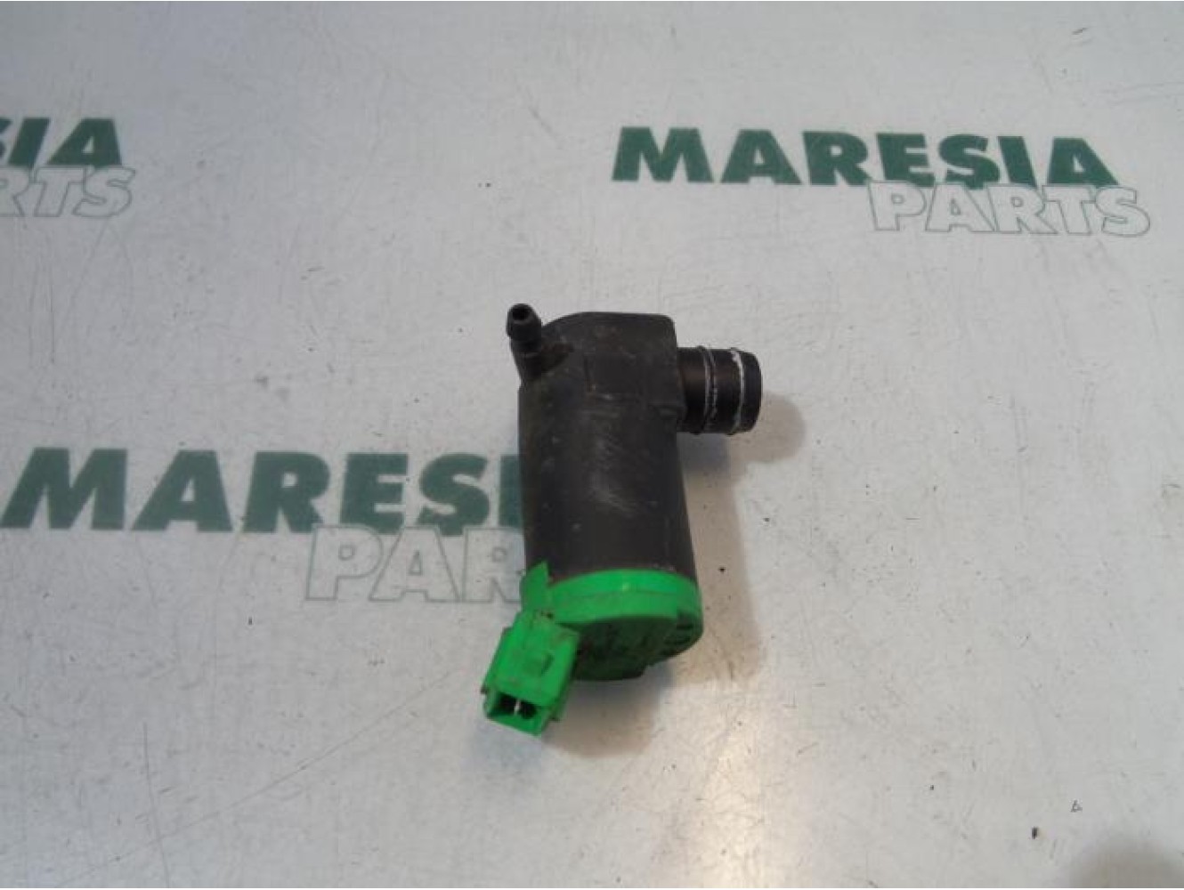 Peugeot - 206 - Scheibensprüherpumpe vorne