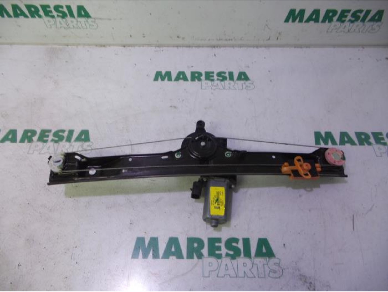 Fiat - Punto - Window mechanism 4-door, front right