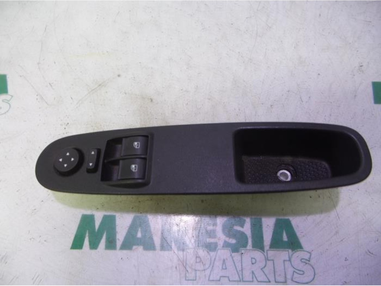 Fiat - Punto - Multi-functional window switch