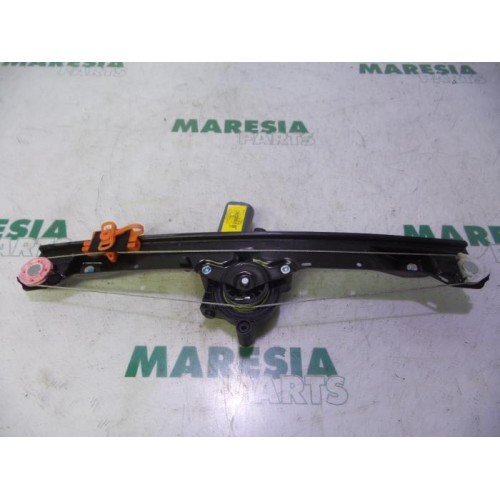 Fiat - Punto - Window mechanism 4-door, front right